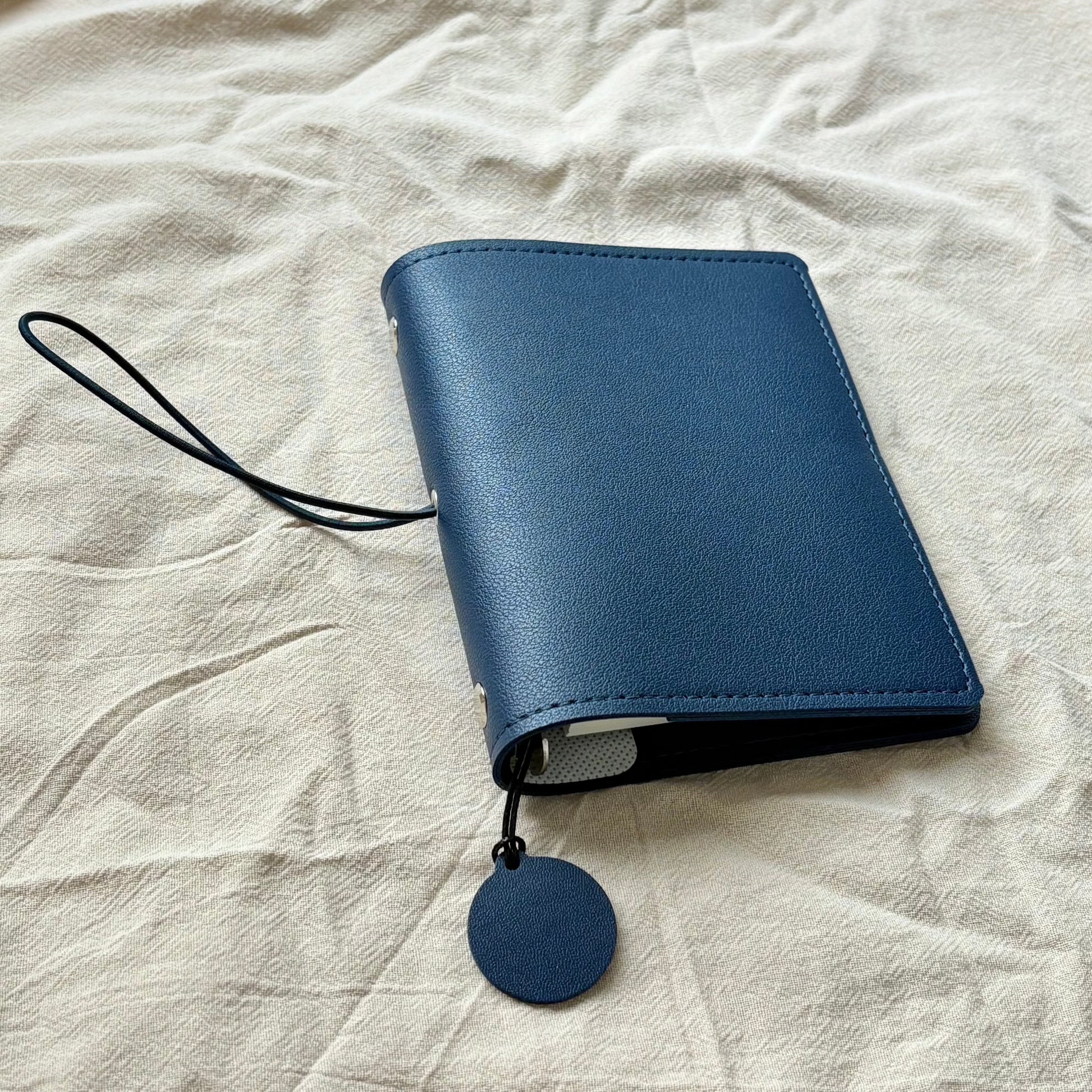 A7 “𝓢𝓽𝓪𝓻𝓻𝔂 𝓢𝓴𝔂" PU Leather Refillable Notebook