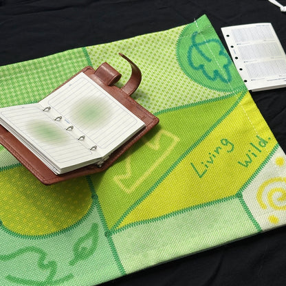 "𝓛𝓲𝓿𝓲𝓷𝓰 𝓦𝓲𝓵𝓭" Mouse Pad